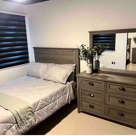 לויטאון North Breeze Guest House 1 מראה חיצוני תמונה
